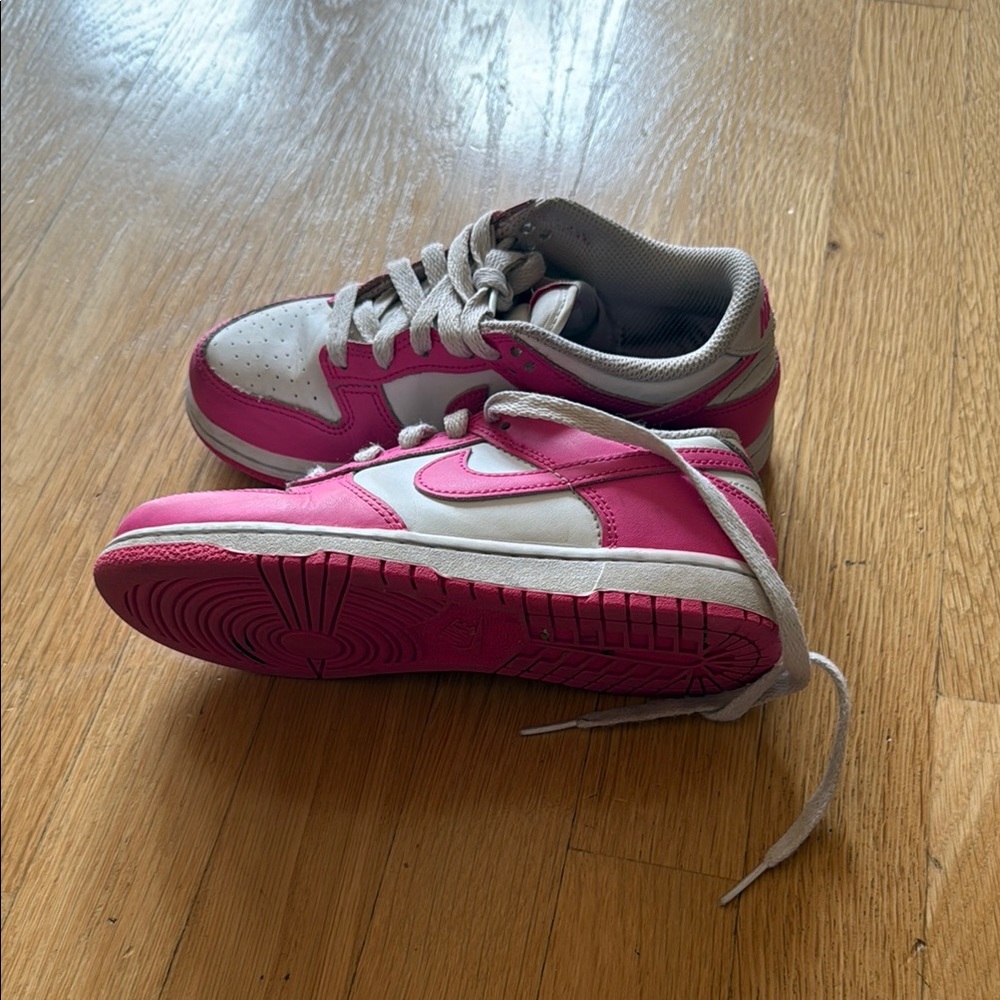 Nike Kids Sneakers in Pink and Gray
